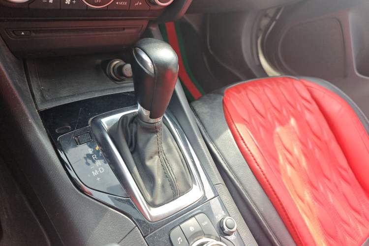 Used Mazda Mazda 3 Axela 2014 Sedan 1.5L Automatic Luxury Model
