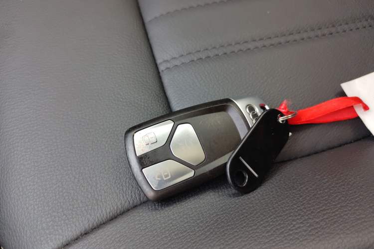 Used Audi Q5L 2020 Updated 40 TFSI Prestige Fashion Edition
