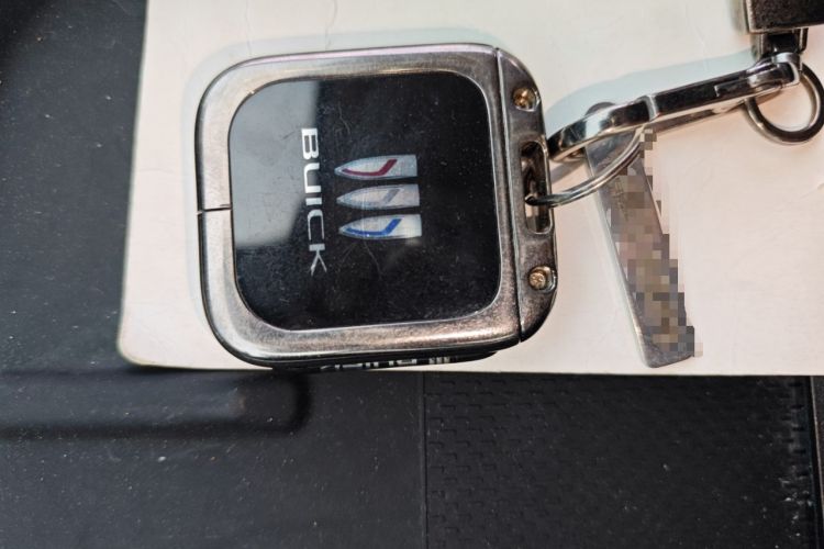 Used Buick LaCrosse 2023 28T Prestige Edition
