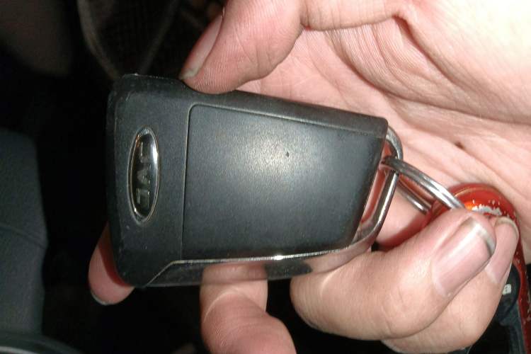 Used  Sunray 2021 2.0T 4-Series Star Express 6/7-Seater D20TCIF1
