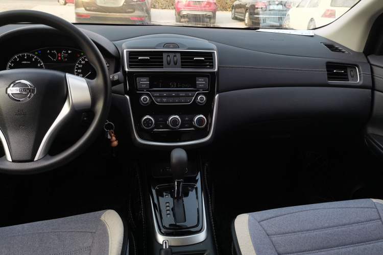 Used Nissan Tiida 2024 1.6L CVT Cool Dynamic Edition
