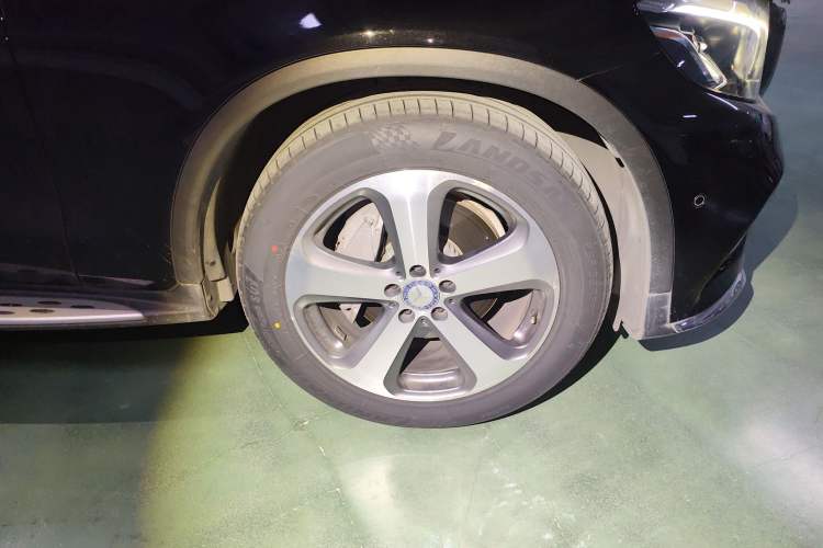 Used Mercedes-Benz GLC 2017 GLC 260 4MATIC Luxury Model