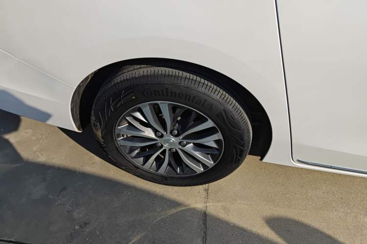 Used Buick GL8 2023 ES Lu Zun Deluxe Model
