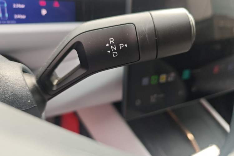 Used Lynk & Co Z10 2025 95 kWh 702 km All-Wheel Drive Intelligent Driving Ultra
