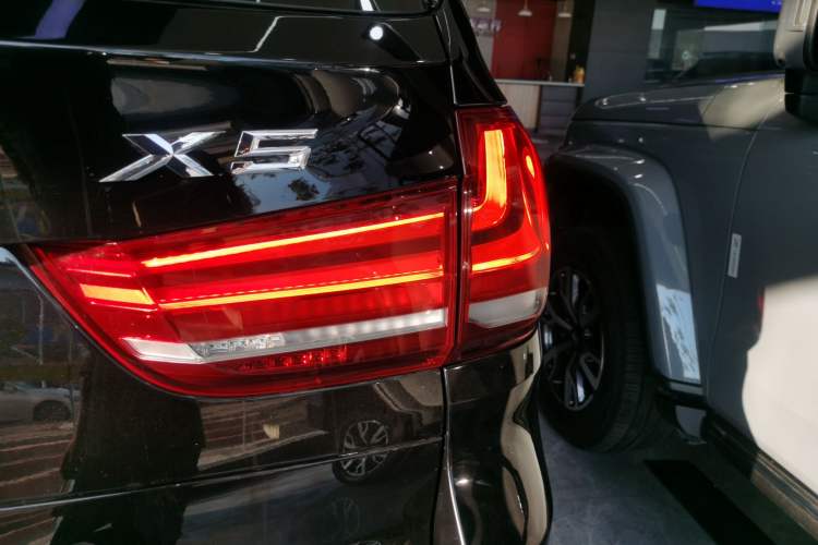 Used BMW X5 2017 xDrive35i Middle East
