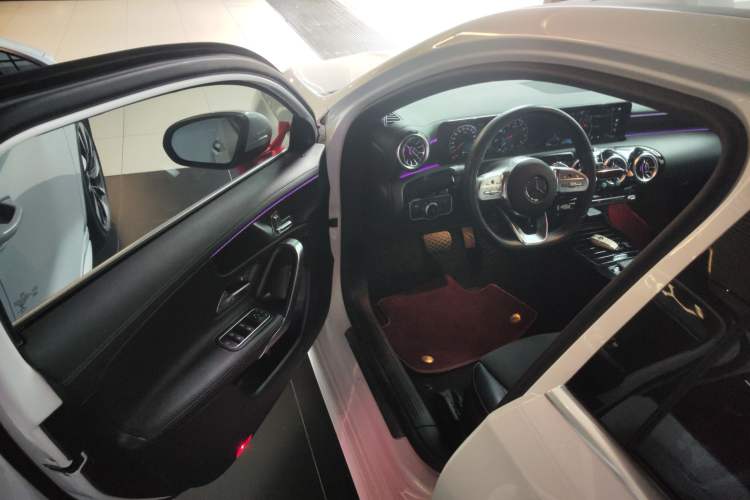 Used Mercedes-Benz A-Class 2021 A 200 L Sport Sedan Fashion Model