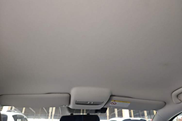 Used Volkswagen Polo 2016 1.4L Manual Fashion Model
