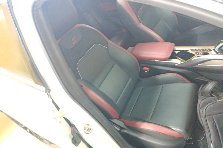 Used Geely Auto Coolray 2020 PRO 260T DCT Battle
