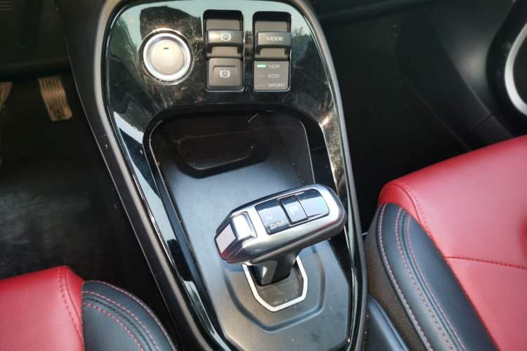 Used Haval H2s 2017 Blue Label 1.5T Dual-Clutch Elite Model
