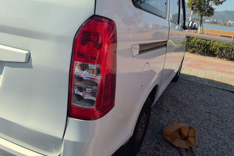 Used Wuling Rongguang V 2016 1.5L Standard Version