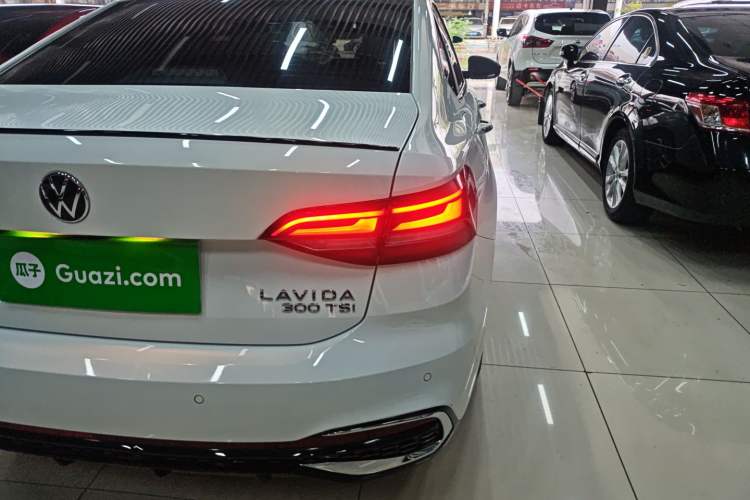 Used Volkswagen Lavida 2024 300TSI DSG Starry Sky Deluxe Edition
