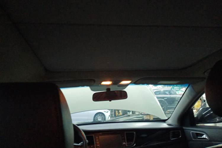 Used Hyundai Mistra 2014 1.8L Automatic Smart GLS
