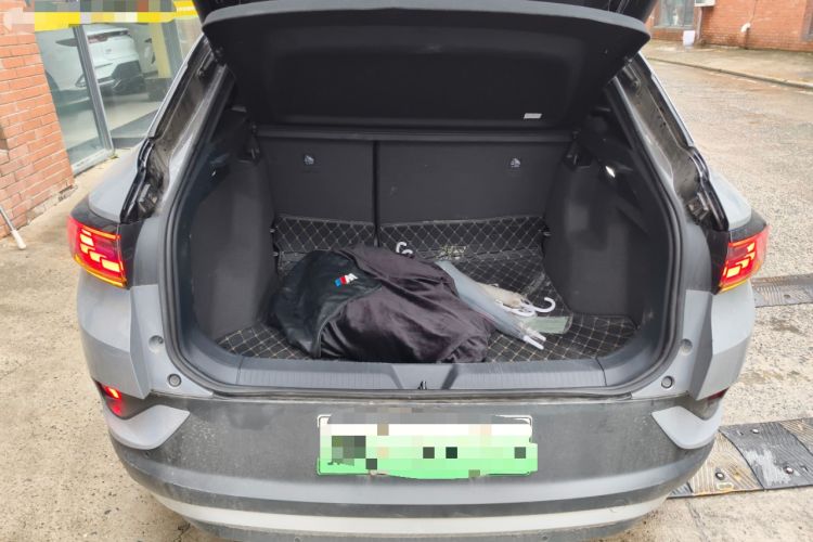 Used Volkswagen ID.4 CROZZ 2021 Long-Range PRO Two-Wheel Drive Version
