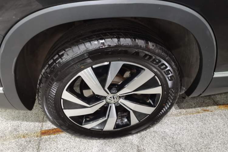 Used Volkswagen Tayron 2019 330TSI Two-Wheel Drive Luxury Model China VI Standard
