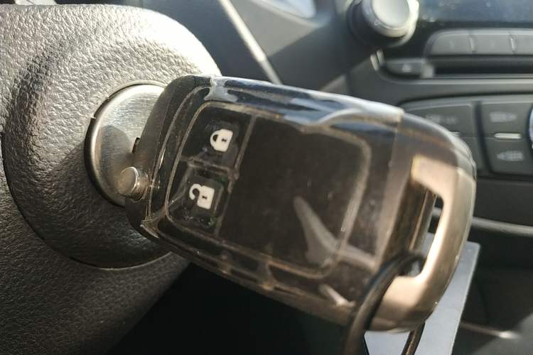 Used Chevrolet Trax 2016 1.4T Automatic Two-Wheel Drive Comfort Version with Sunroof
