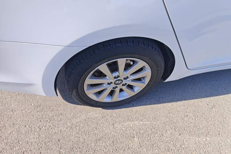 Used Hyundai Mistra 2014 1.8L Automatic Smart GLS