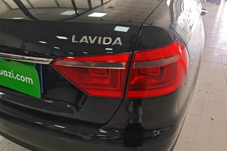 Used Volkswagen Lavida 2013 Restyled Classic 1.6L Automatic Comfort Edition