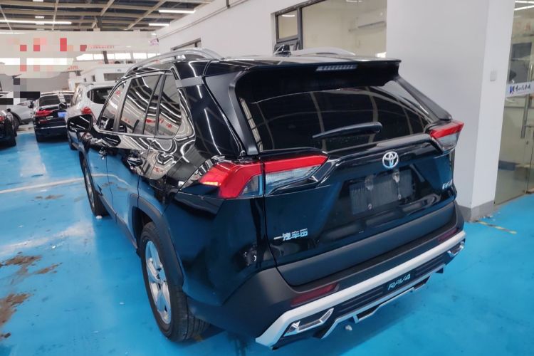 Used Toyota RAV4 2022 2.0L CVT Two-Wheel Drive Fashion Plus Edition