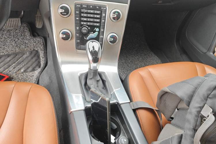 Used Volvo S60 2017 S60L T3 Smart Upgrade Edition
