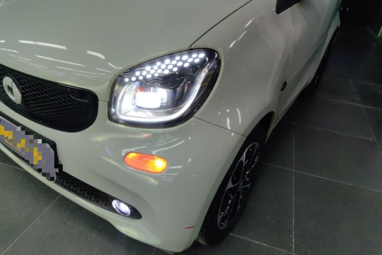 Used  fortwo 2015 1.0L 52 kW Hardtop Passion Edition
