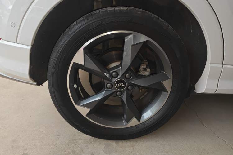 Used Audi Q3 2022 35 TFSI Fashion Dynamic Model