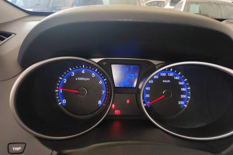 Used Hyundai ix35 2015 2.0L Automatic 2WD Smart Type China IV