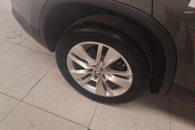 Used Skoda Kodiaq 2017 TSI330 7-Seater Two-Wheel-Drive Luxury Edition
