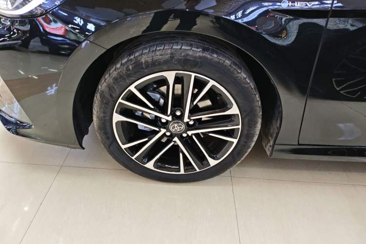 Used Toyota Camry 2024 Dual-Engine 2.5HG Prestige Edition
