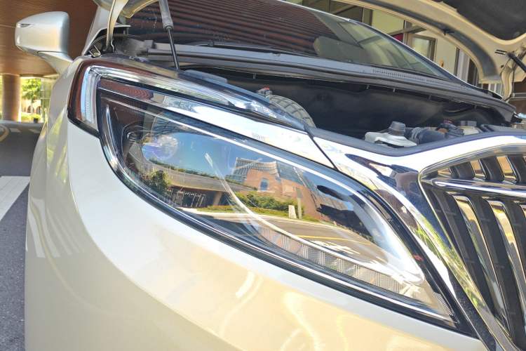 Used Buick GL8 2018 ES 28T Flagship Model China VI Standard
