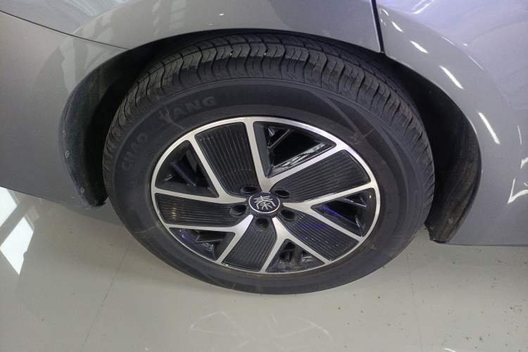 Used BYD Qin L 2024 DM-i 120KM Leading Model
