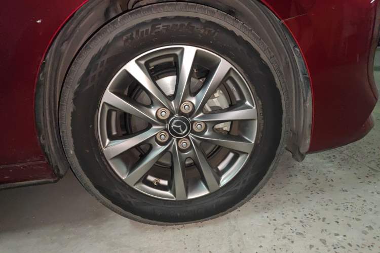 Used Mazda Mazda 3 Axela 2020 1.5L Automatic Luxury Version
