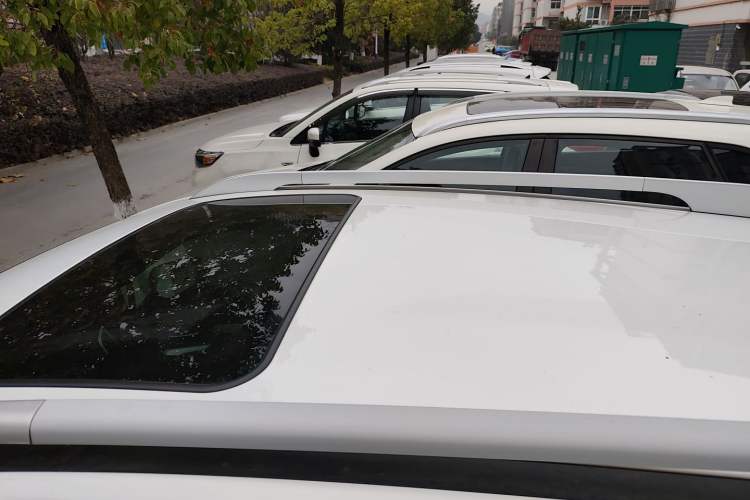 Used  Refine S3 2016 1.5L Manual Luxury Smart Version
