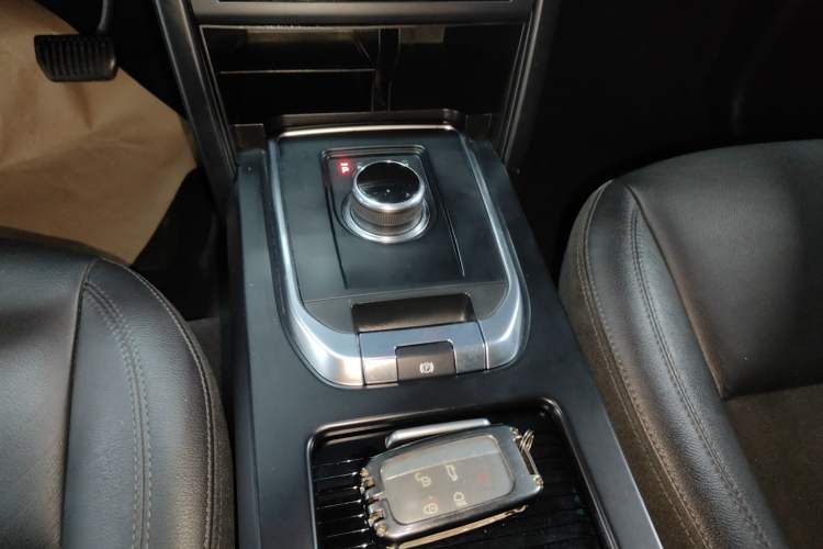 Used Land Rover Discovery Sport 2018 240 PS PURE Edition
