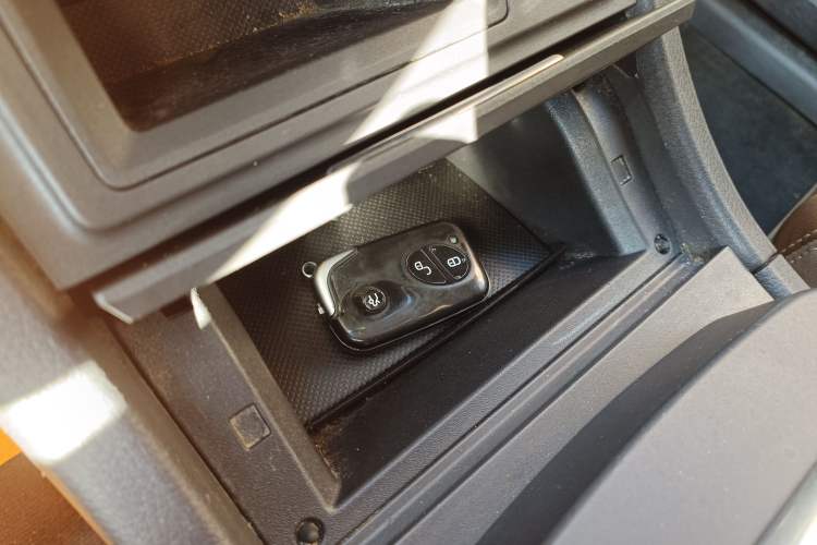 Used BYD S7 2015 2.0T Upgraded Automatic Luxury Version
