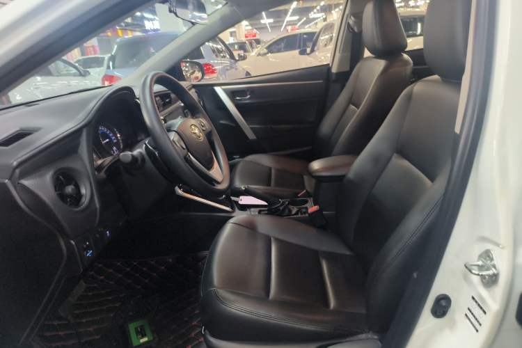 Used Toyota Levin 2017 Revised Dual-Engine 1.8H GS E-CVT Elite Sunroof Version China V Standard