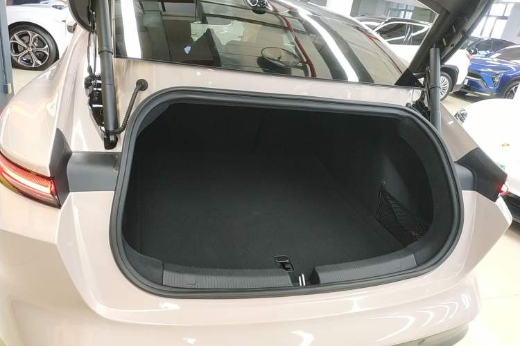 Used Nio ET5 2022 75 kWh
