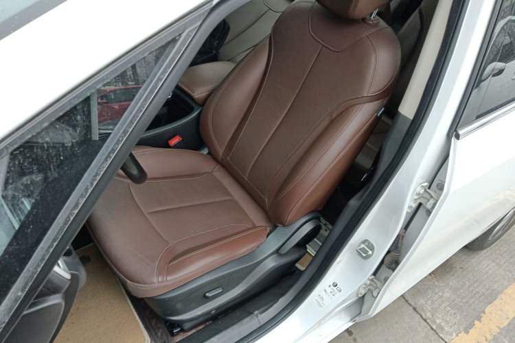 Used Buick GL6 2019 18T 6-Seater Connected Luxury Version China VI Standard