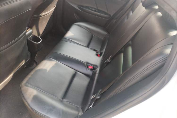 Used Toyota YARiS L 2021 1.5L CVT Leading Edition
