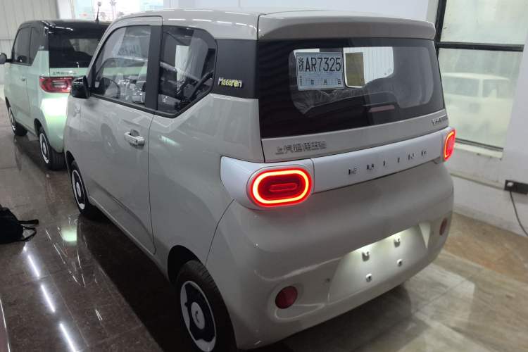 Used Wuling Hongguang MINIEV 2024 3rd Generation 215km Youth Edition
