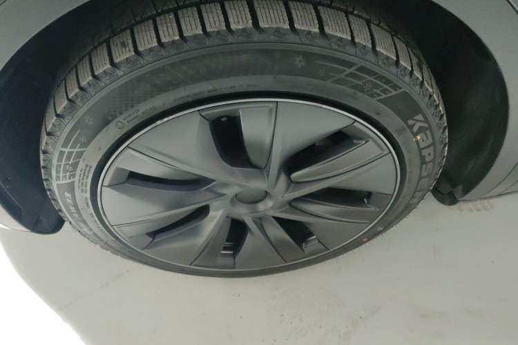 Used Tesla Model Y 2024 Rear-Wheel-Drive Version

