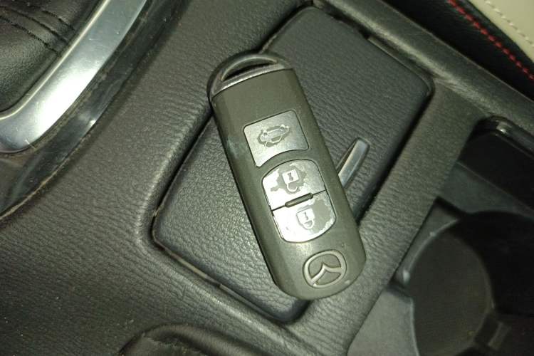 Used Mazda Atenza 2014 2.0L Blue Sky Luxury Edition
