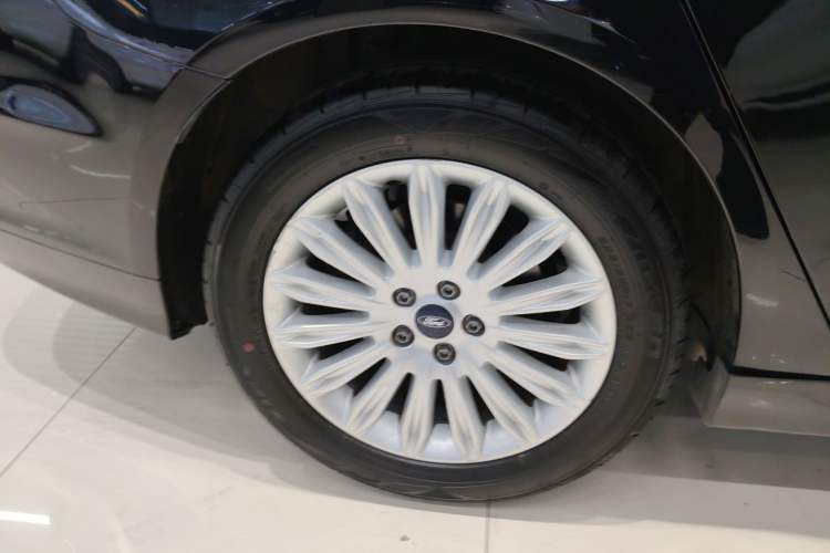 Used Ford Mondeo 2013 2.0L GTDi 200 Luxury Model