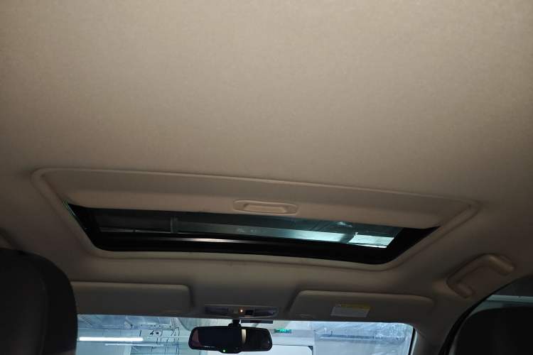 Used Mitsubishi Outlander 2019 2.0L Two-Wheel Drive Comfort Edition 5 Seats China V Standard