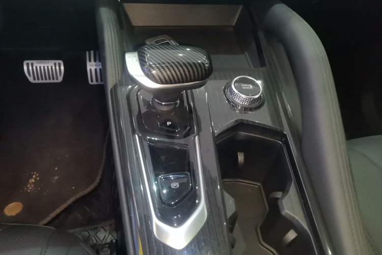 Used Geely Auto Monjaro L 2024 2.0TD DCT EVO Two-Wheel Drive Long-Range Version
