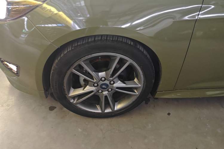 Used Ford Focus 2017 Hatchback EcoBoost 180 Automatic Sport Model
