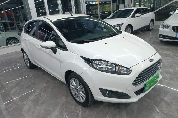 Used Ford Fiesta 2013 Hatchback 1.5L Automatic Fashion Edition
