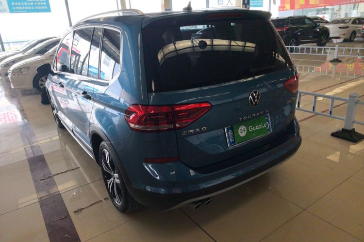 Used Volkswagen Touran 2022 Volkswagen Touran L 280TSI DSG Boundary Edition 7 Seats
