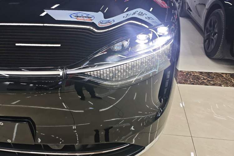 Used Hima AITO M9 2024 Range-Extended Ultra Version 42 kWh 6-Seater Model
