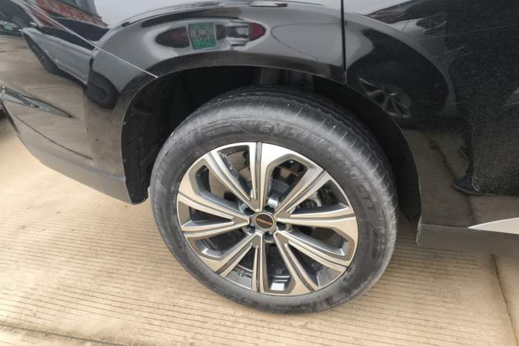 Used  Lanyue 2025 400T Four-Wheel Drive Starry Edition 7-Seater
