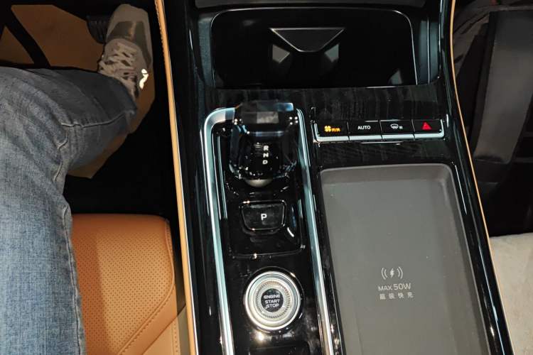 Used Geely Auto FX11 2025 4th Generation 1.5TD DCT - Shanhe
